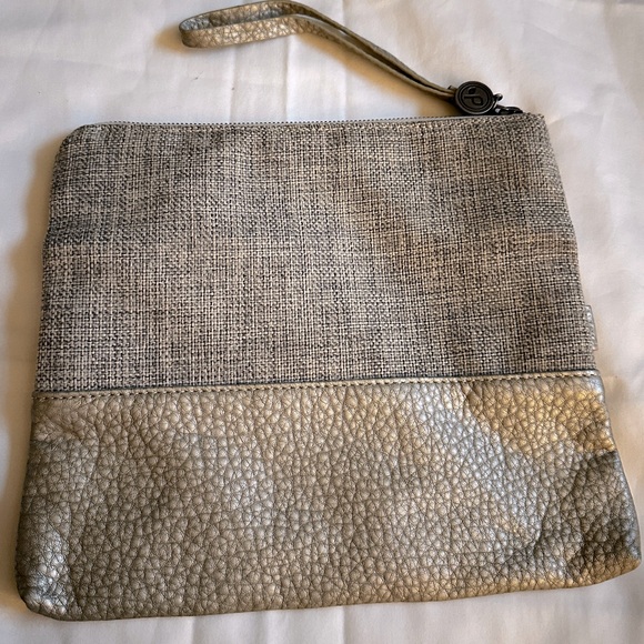 Pistil Have We Met ? Flip Over Women Clutch Bag Grey 9x10. Wristlet purse - Picture 1 of 9